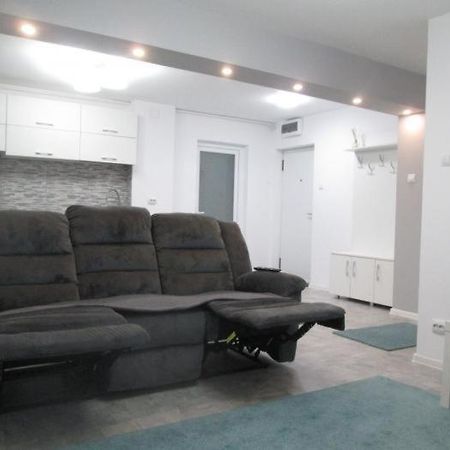 Apartament Sarra Targoviste Exterior foto